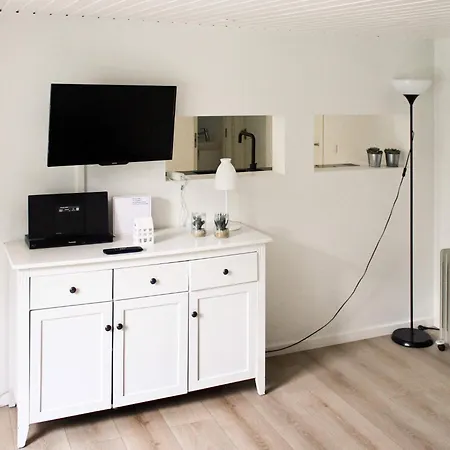 4 Star In Ferienhaus Hals